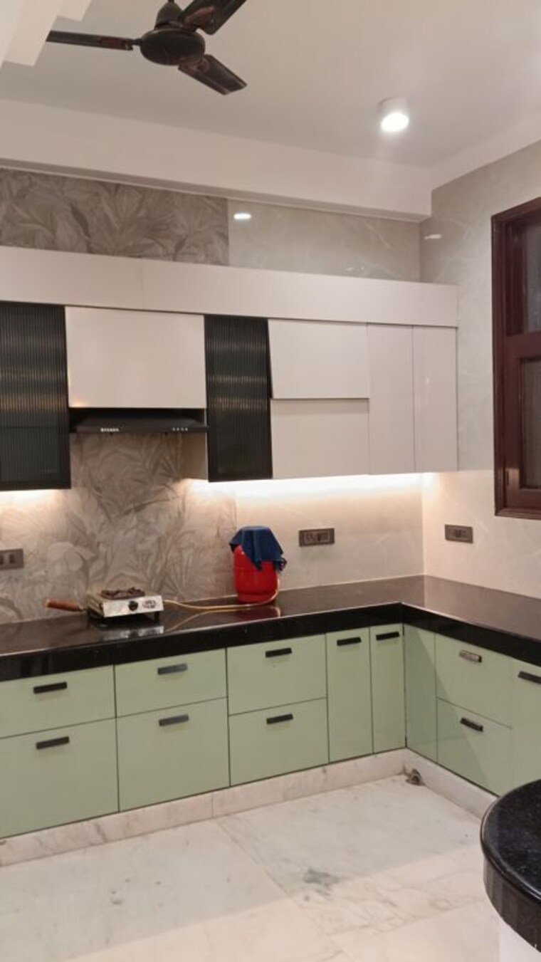 Kitchen, south city 1 3 Bedroom 2250 Sq.Ft. Builder Floor In South City 1 Gurgaon 10165328