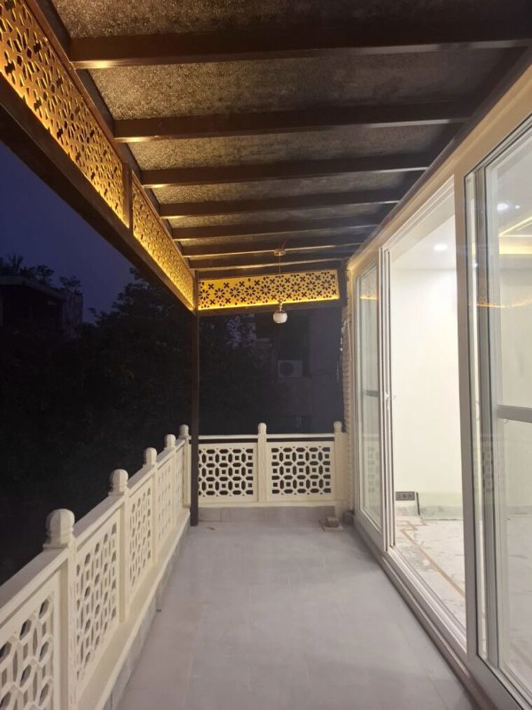 undefined, kailash colony 3 Bedroom 160 Sq.Yd. Builder Floor In Kailash Colony Delhi 10165336