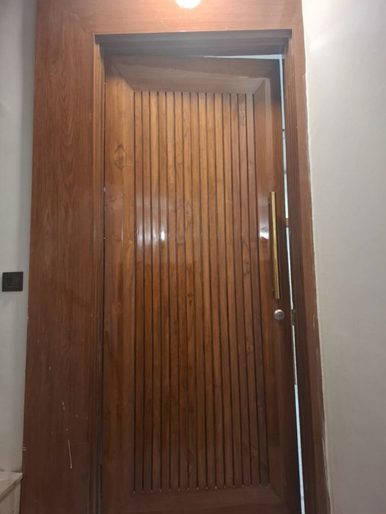 undefined, kailash colony 3 Bedroom 160 Sq.Yd. Builder Floor In Kailash Colony Delhi 10165336