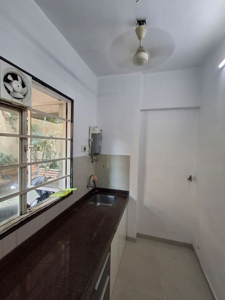 Kitchen, tilak-nagar-building 1 Bedroom 450 Sq.Ft. Apartment In Tilak Nagar Mumbai 10165341