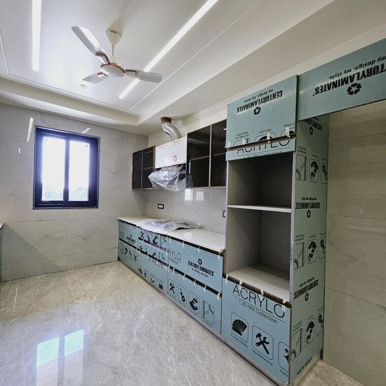 Living Room, sector 81 3 Bedroom 2250 Sq.Ft. Builder Floor In Sector 81 Faridabad 9583339