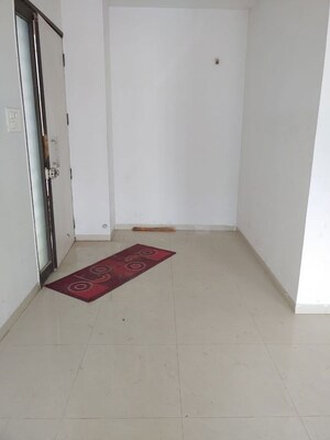Room in 2 BHK Apartment at Saarrthi Skybay, Mahalunge – for Rent