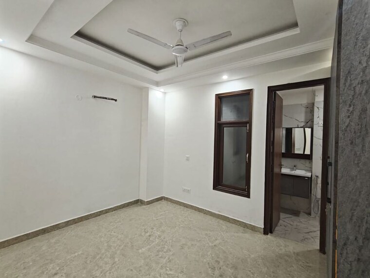 Room, maidan garhi 3 Bedroom 125 Sq.Yd. Builder Floor In Maidan Garhi Delhi 10164457