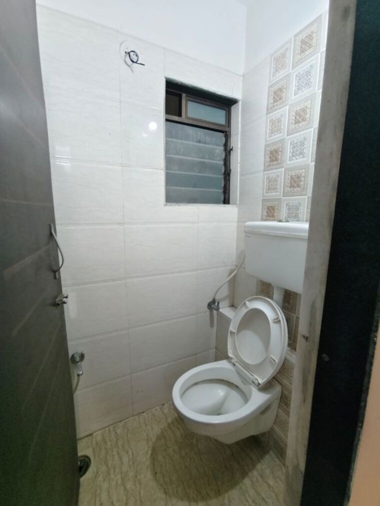 Bathroom, sai-gangat-apartment 1 Bedroom 400 Sq.Ft. Apartment In Kasarvadavali Thane 10165367