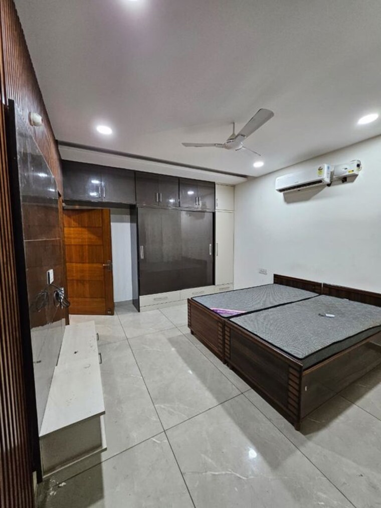 Bedroom, sector 66 b 3 Bedroom 1800 Sq.Ft. Builder Floor In Sector 66 B Mohali 10165398