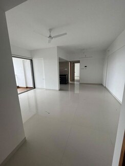3 BHK + Servant Room Apartment For Rent in Anandtara Silicon Bay