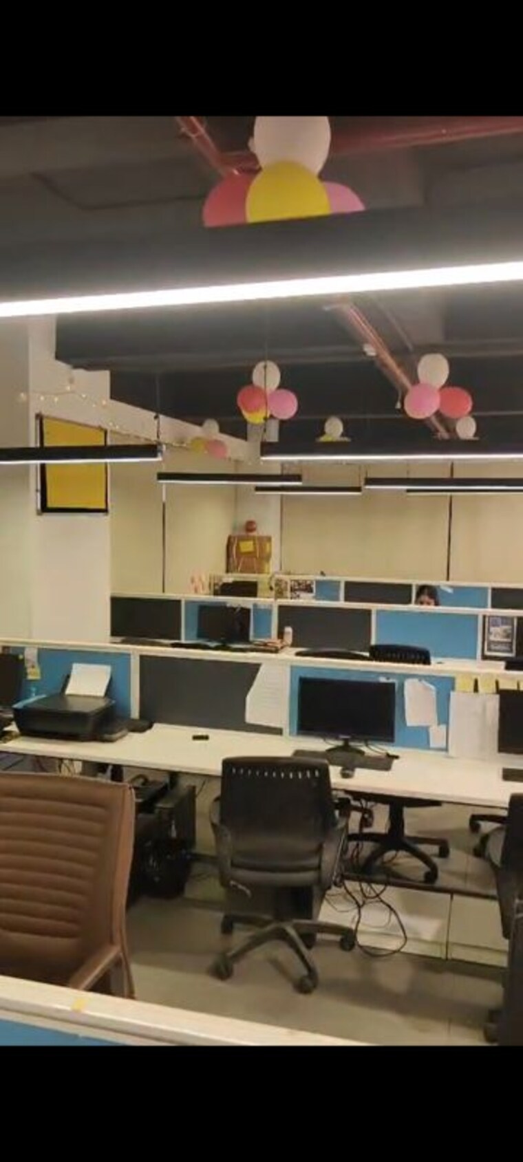 Team Area, netaji subhash place Commercial Office Space 2100 Sq.Ft. In Netaji Subhash Place Delhi 10165451