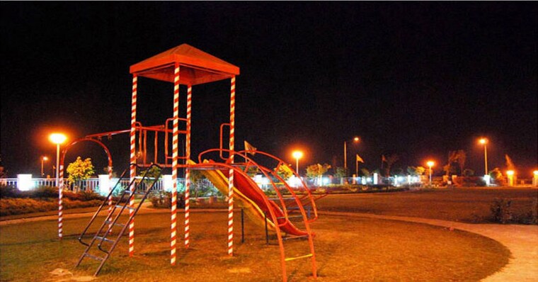 Exterior View, bptp-parkland-pride 3 Bedroom 250 Sq.Ft. Builder Floor In Sector 77 Faridabad 10165439