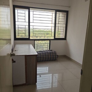 Room in 2.5 BHK Apartment at Nanded Lalit, Sinhagad Road – for Rent