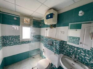 Master Bedroom in 3.5 BHK Apartment at Levana Celebrity Gardens, Sushant Golf City – for Rent