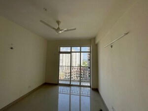 Room in 3.5 BHK Apartment at Levana Celebrity Gardens, Sushant Golf City – for Rent