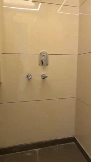 Furnished Amenities in 2 BHK Builder Floor at Sector 49 – for Sale