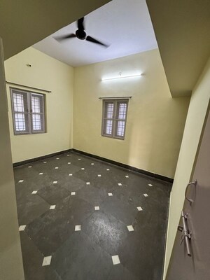 Team Area in 2 BHK Villa at Savedi – for Rent