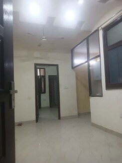 2 BHK Builder Floor For Rent in Vidhayak Colony