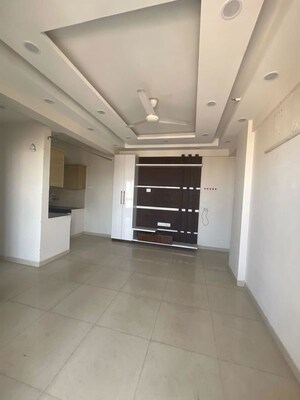 Room in 2 BHK Apartment at Signature The Millennia 2, Sector 37d – for Sale