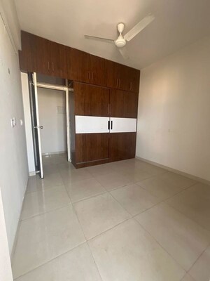 Room in 2 BHK Apartment at Signature The Millennia 2, Sector 37d – for Sale