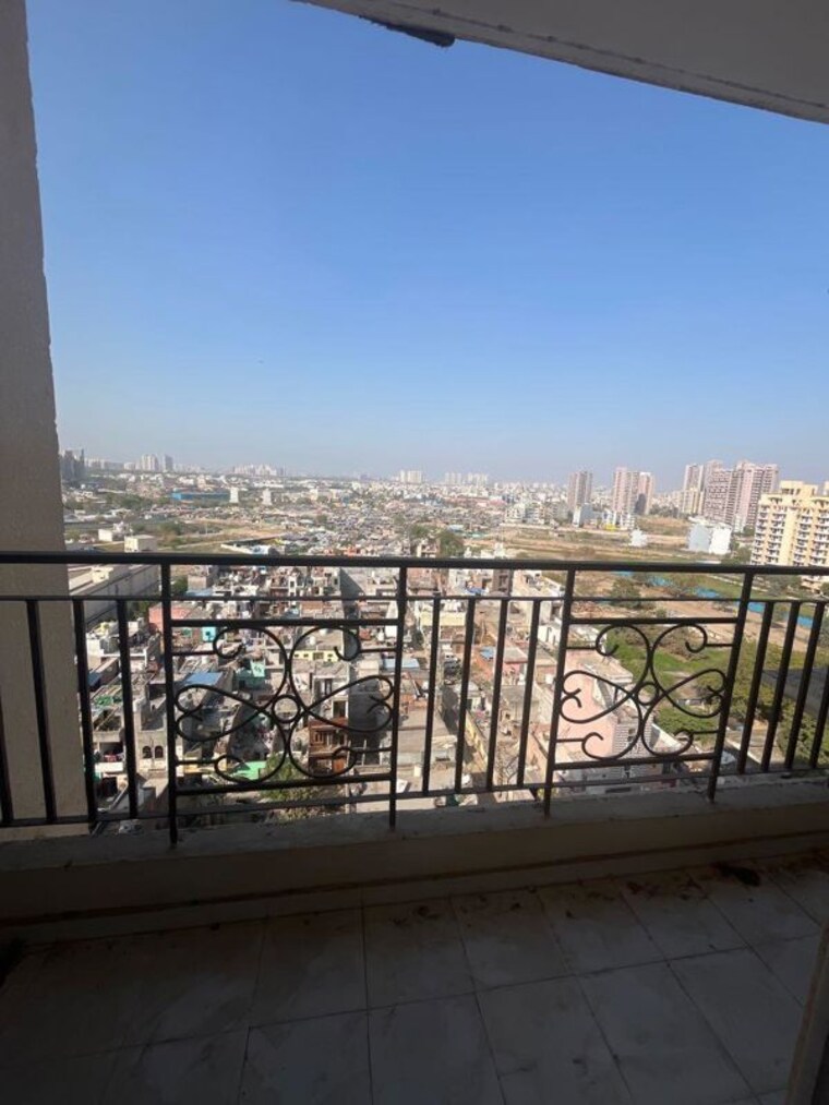 Balcony, signature-the-millennia-2 2 Bedroom 552 Sq.Ft. Apartment In Sector 37d Gurgaon 10165522