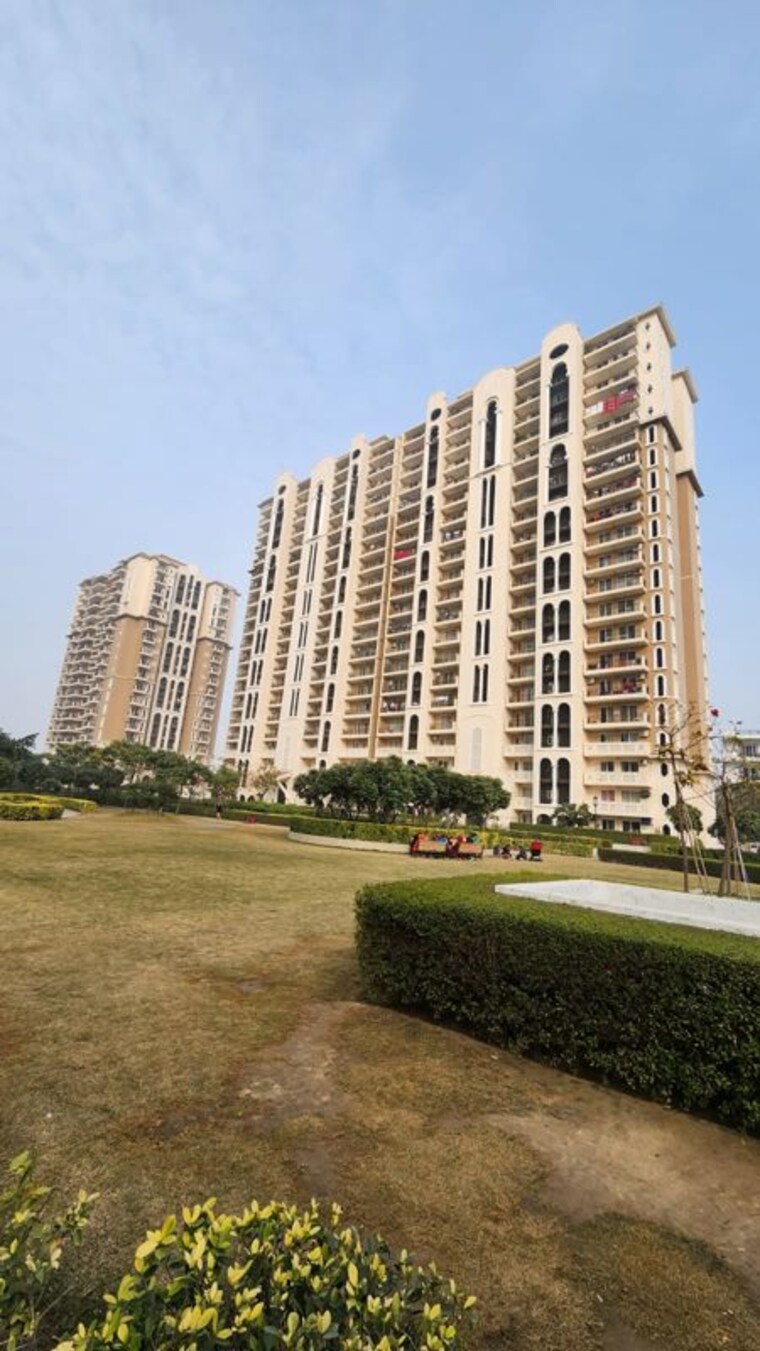 Exterior View, dlf-new-town-heights-ii 4 Bedroom 2530 Sq.Ft. Apartment In Sector 86 Gurgaon 10165622