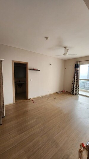 Room in 4 BHK Apartment at DLF New Town Heights II, Sector 86 – for Sale