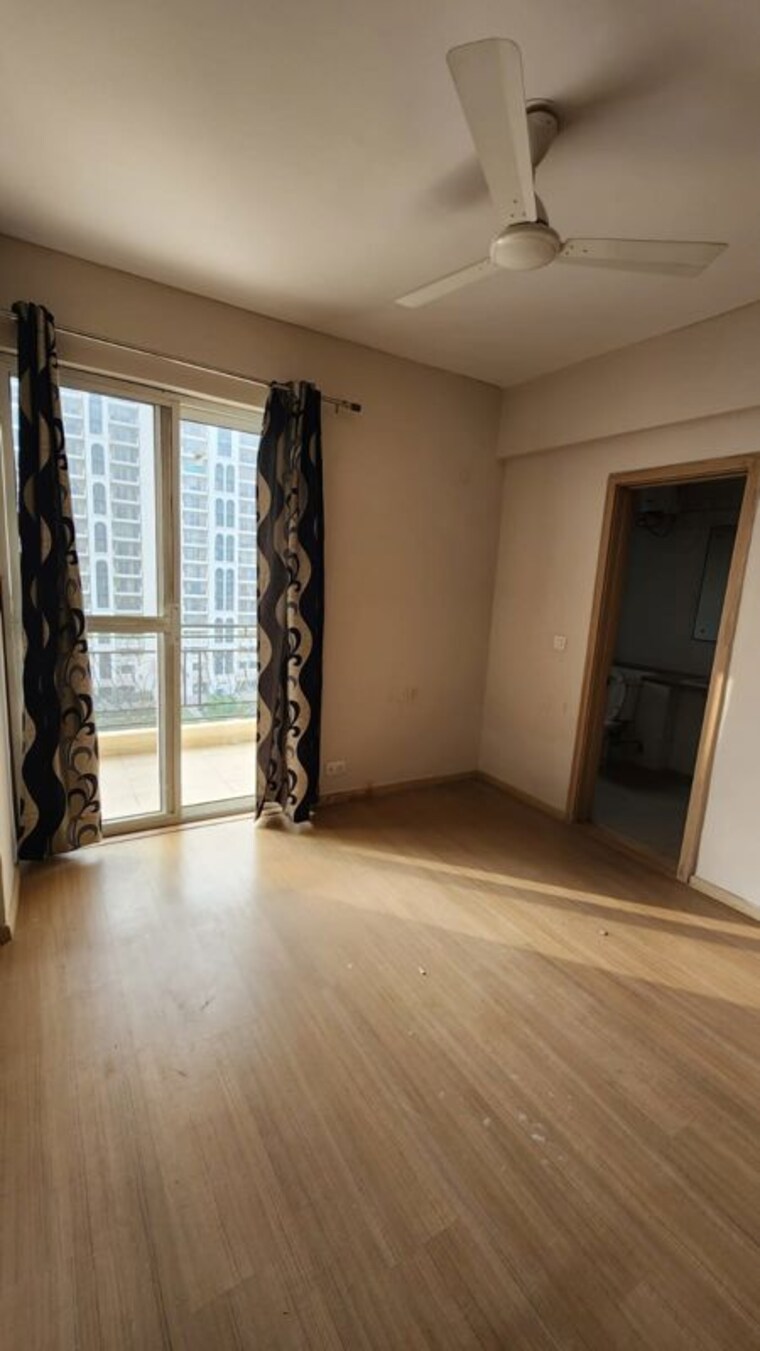 Room, dlf-new-town-heights-ii 4 Bedroom 2530 Sq.Ft. Apartment In Sector 86 Gurgaon 10165622