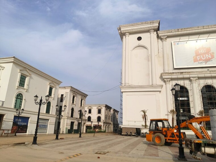 Exterior View, omaxe-world-street Commercial Shop 213 Sq.Ft. In Sector 79 Faridabad 10165627