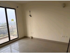 Room in 4 BHK Apartment at Godrej Frontier, Sector 80 – for Sale
