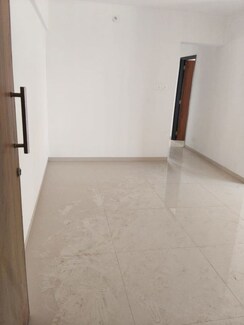 2 BHK Apartment For Rent in Yash Ina Apartments