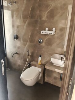 2 BHK Apartment For Rent in Chandak Stella