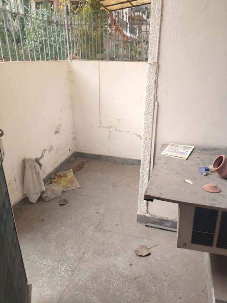 Bathroom, vasant kunj 2 Bedroom 1000 Sq.Ft. Apartment In Vasant Kunj Delhi 10165658