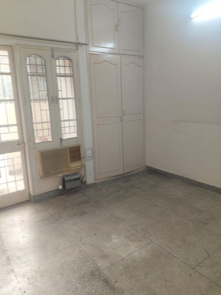 Room, vasant kunj 2 Bedroom 1000 Sq.Ft. Apartment In Vasant Kunj Delhi 10165658