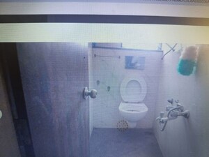 Bathroom in 2 BHK Apartment at Sangeeta CHS Santacruz, Santacruz West – for Sale