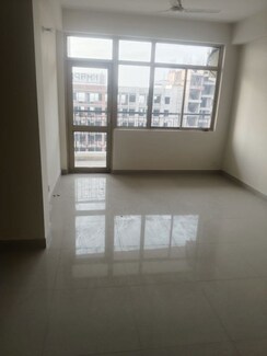 2.5 BHK + Extra Room Apartment For Rent in Gomti Nagar