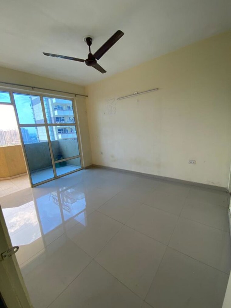 Room, signature-global-prime 2 Bedroom 800 Sq.Ft. Apartment In Sector 63a Gurgaon 10165710