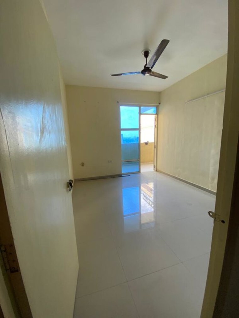 Room, signature-global-prime 2 Bedroom 800 Sq.Ft. Apartment In Sector 63a Gurgaon 10165710