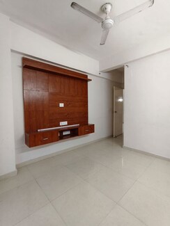 3 BHK + Servant Room Apartment For Rent in Imperia Esfera