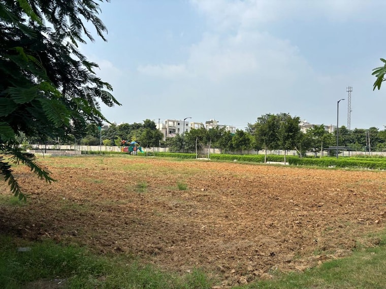 undefined, bptp-parkland  303 Sq.Yd. Plot In Sector 75 Faridabad 10165726