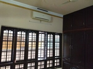Room in 4 BHK Independent House at Poojapura – for Sale