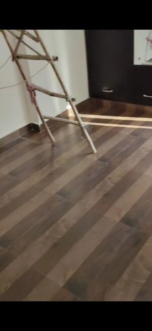 Room in 2.5 BHK Apartment at Saviour Green Arch, Tech Zone 4 Greater Noida – for Rent