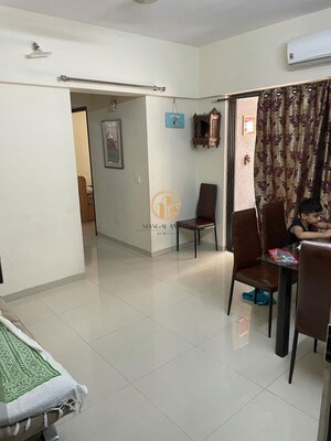 Team Area in 2 BHK Apartment at Omkar Raga, Chembur – for Rent