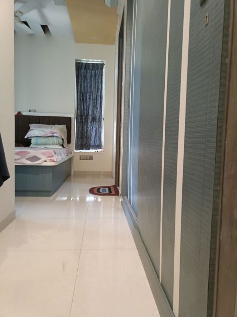 Balcony, kalpataru-paramount 2 Bedroom 530 Sq.Ft. Apartment In Kapur Bawdi Thane 10165804