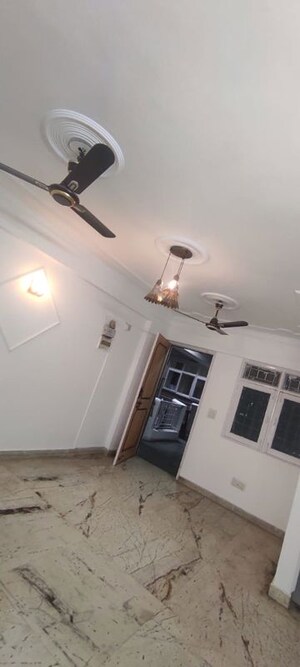 Furnished Amenities in 2 BHK Apartment at Gaurs Galaxy, Vaishali Sector 5 – for Rent