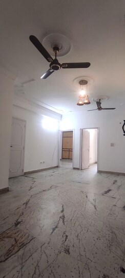 2 BHK Apartment For Rent in Gaurs Galaxy