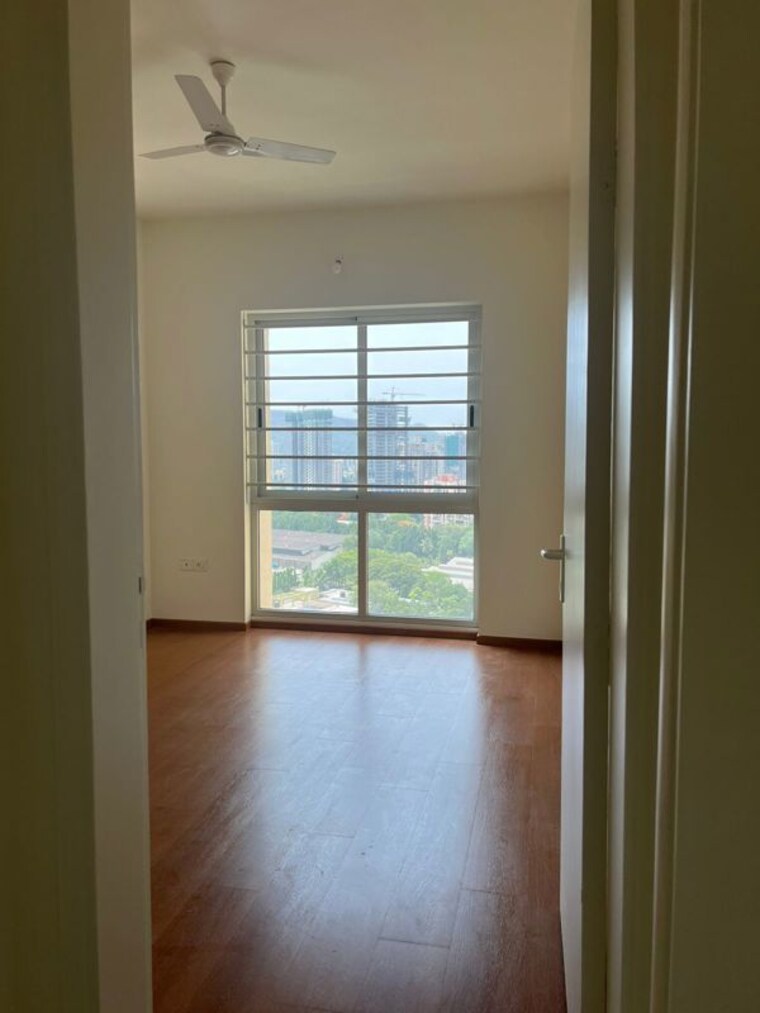 Room, hiranandani estate 3 Bedroom 1200 Sq.Ft. Apartment In Hiranandani Estate Thane 10165812