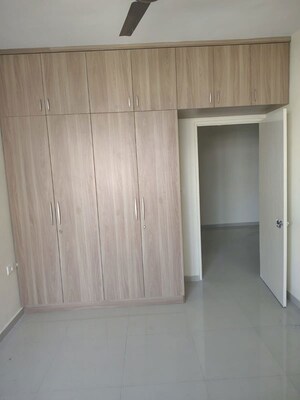 2 BHK Apartment For Rent in Ireo The Corridors, Sector 67a