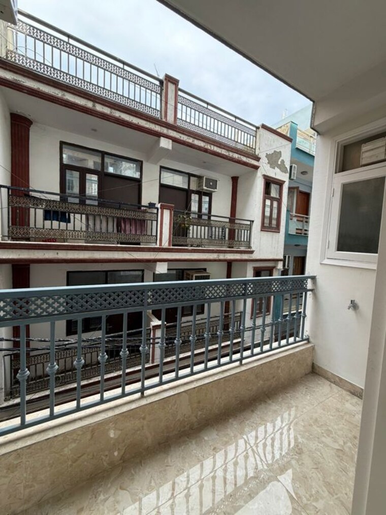 Balcony, saket 2 Bedroom 1000 Sq.Ft. Apartment In Saket Delhi 10165866