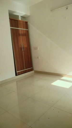 Room in 2 BHK Apartment at SCC Sapphire, Raj Nagar Extension – for Sale