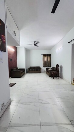 2 BHK + Pooja Room Builder Floor For Rent in RWA Apartments Sector 12