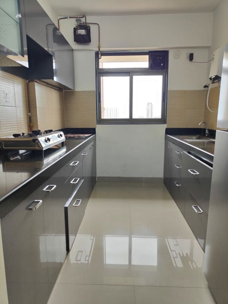 Kitchen, lodha-splendora 2 Bedroom 750 Sq.Ft. Apartment In Ghodbunder Road Thane 10166002