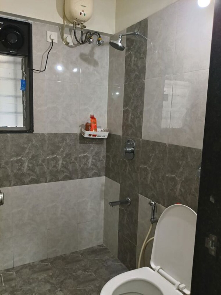 Bathroom, siddhesh-optimus 2 Bedroom 977 Sq.Ft. Apartment In Viman Nagar Pune 10166009