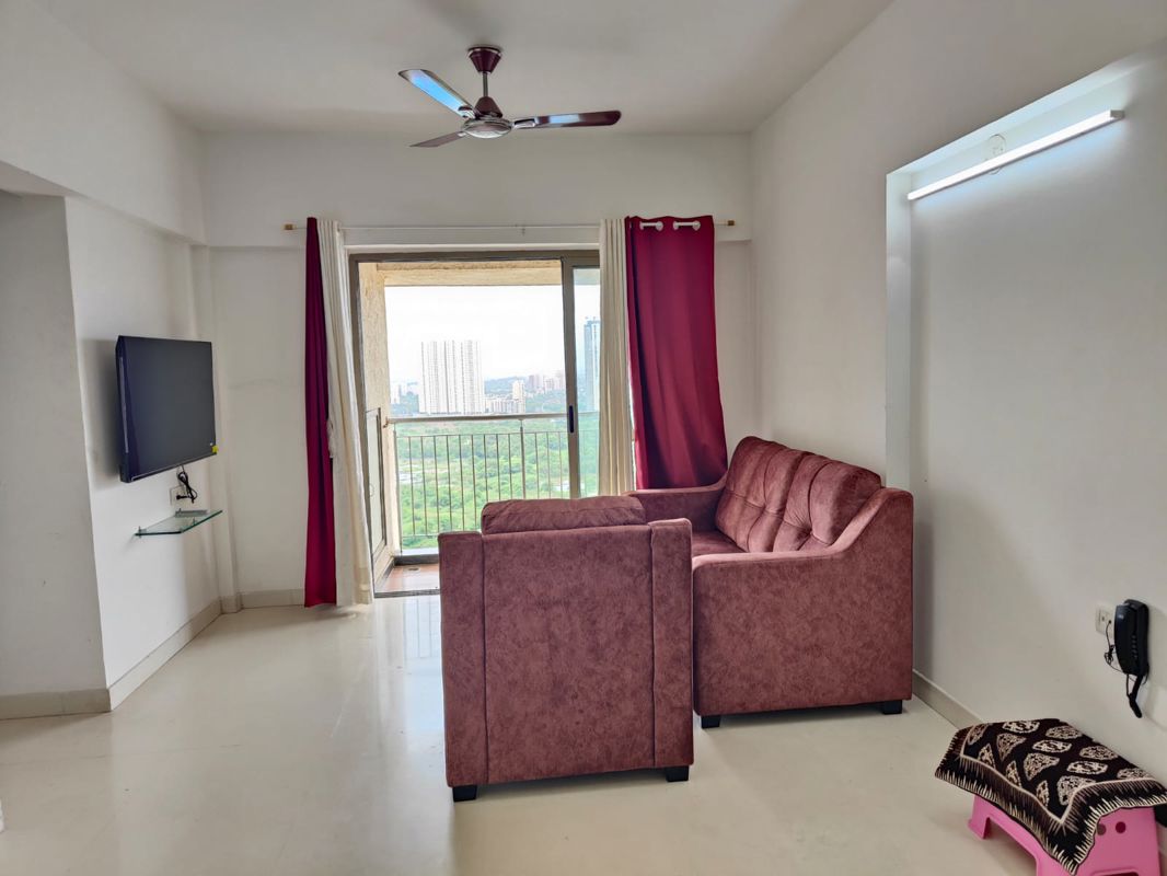 2 BHK + Store Room Apartment For Rent in Lodha Splendora